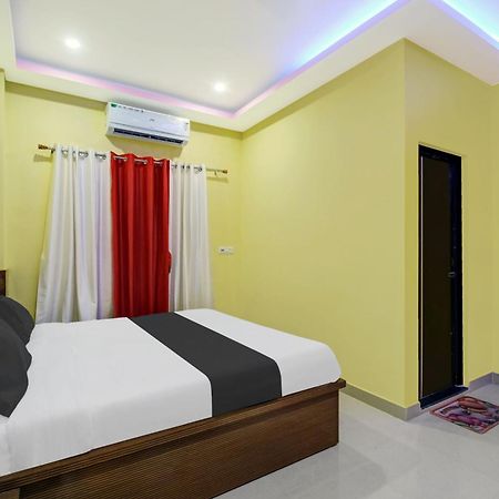 Super Hotel O Sai D-Lux Гувахати Экстерьер фото