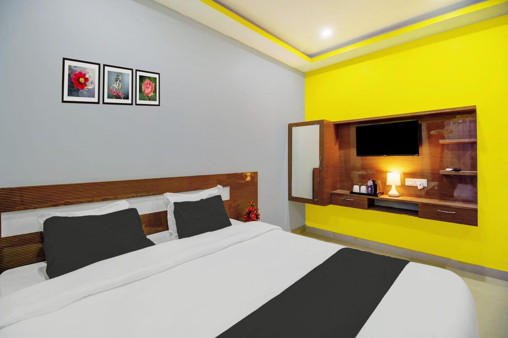 Super Hotel O Sai D-Lux Гувахати Экстерьер фото